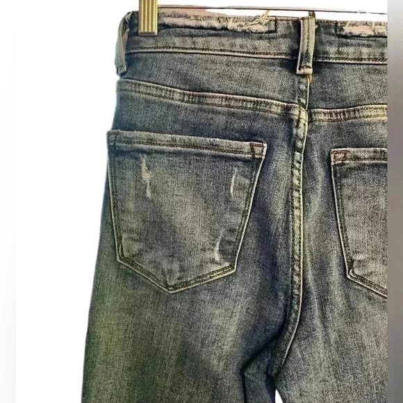 Risen Jeans size 1/25 distressed blue jeans ankle length. Gently used. - Picture 8 of 8